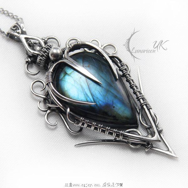 luqturh___silver_and_labradorite_by_lunarieen-d6ynl0r.jpg