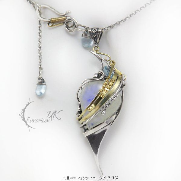 luximirh__18ct_yellow_gold__silver_moonstone_topaz_by_lunarieen-d6xr7px.jpg