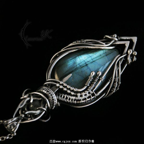 nahtaliux__silver_and_labradorite_by_lunarieen-d6uu1ml.jpg