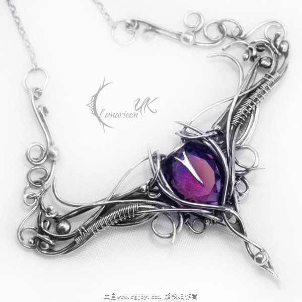 nantilux___silver_and_amethyst_by_lunarieen-d747xo2.jpg