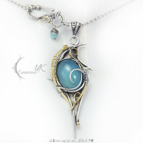 umirhtial____gold___silver___chalcedony_by_lunarieen-d6w2w5u.jpg