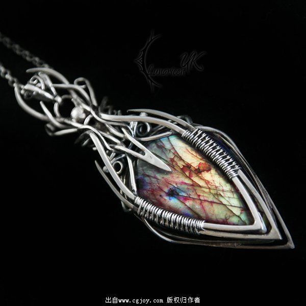 varhgox___silver_and__labradorite_by_lunarieen-d71385c.jpg