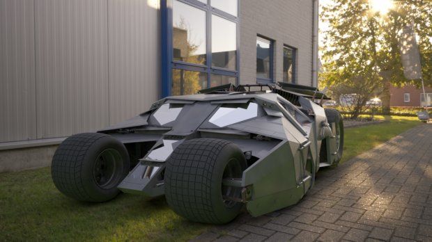 l64662-batmobile-tumbler-84325.jpg